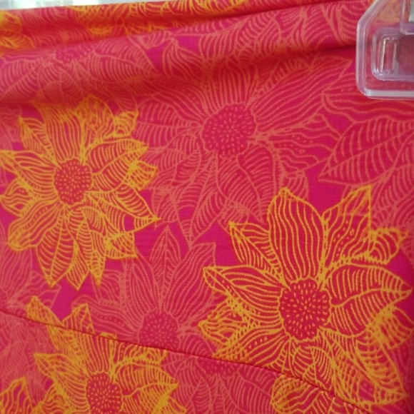 LULAROE 😊 MAXI SKIRT - Picture 3 of 7